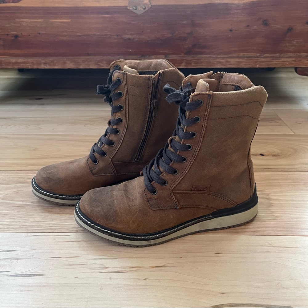 Keen Insulated Leather Boots Size 8